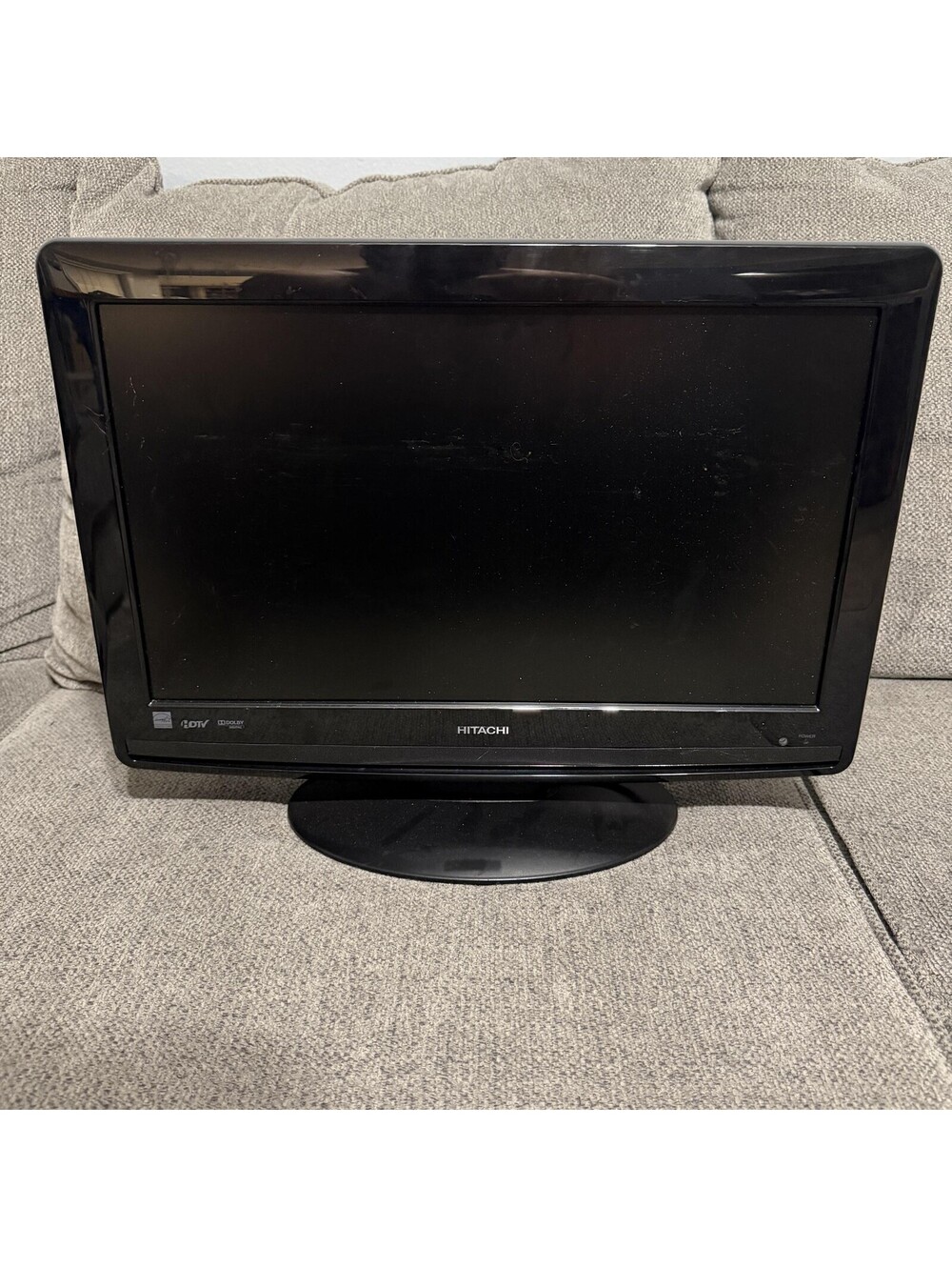 Hitachi L19A105 19in LCD TV 720p HDTV Black HDMI VGA Component AV Widescreen